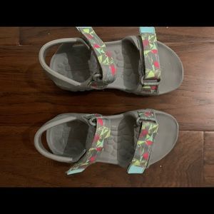 Merrill Hydro Drift girls water sandal size 10.